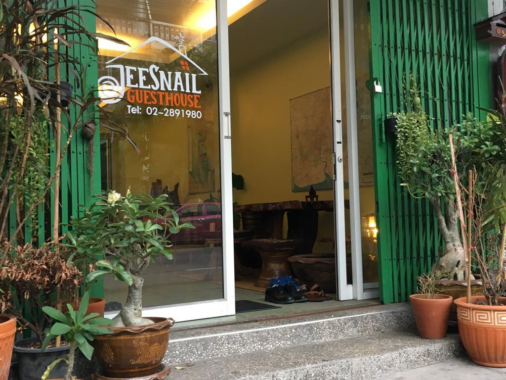 Jeesnail Guesthouse Bangkok Exterior photo